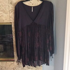 Free people purple v-neck dress size M